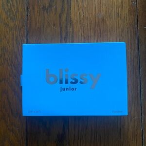 Blissy Junior Silk Standard pillowcase. New in box. Powder blue.